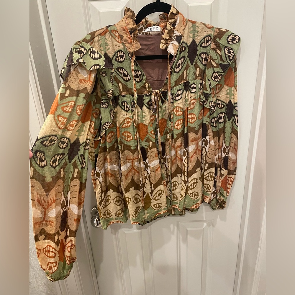 TCEC Colorful Patterned Blouse